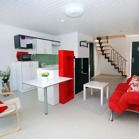 Vela Garden Apartment